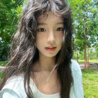 跳舞的红色公交